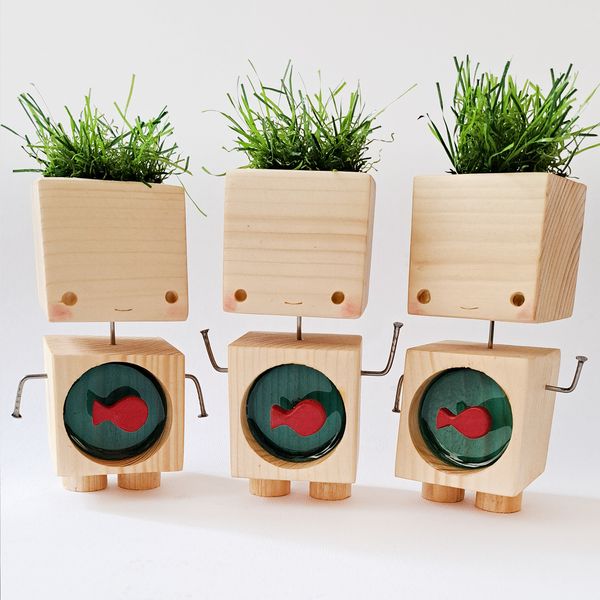 مجسمه چوبی مدل آدمک نوروز طرح ماهی و سبزه