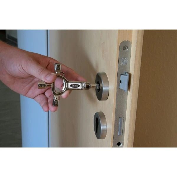 آچار تاسیسات ویگور مدل V4228