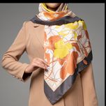 روسری چلچراغ های سوسن