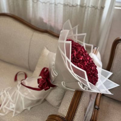 دسته گل مصنوعی روبانی 50 شاخه