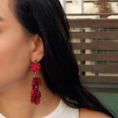 گوشواره گلبرگ قرمز آویز