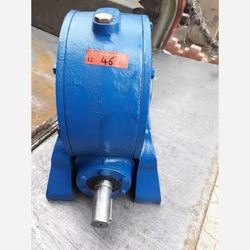 گیربکس 110 یکتا اصفهان دنده برنجی مناسب بالابر ساختمانی