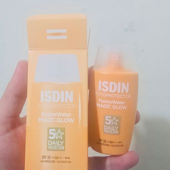 ضدافتاب ایزیدین فیوژن واتر مجیک SPF30