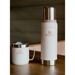 ماگ سفری استنلی مدل Legendary Camp Mug کد S2024 گنجایش 0.350 لیتر