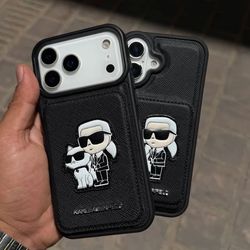 karl magnet wallet.  c2474
