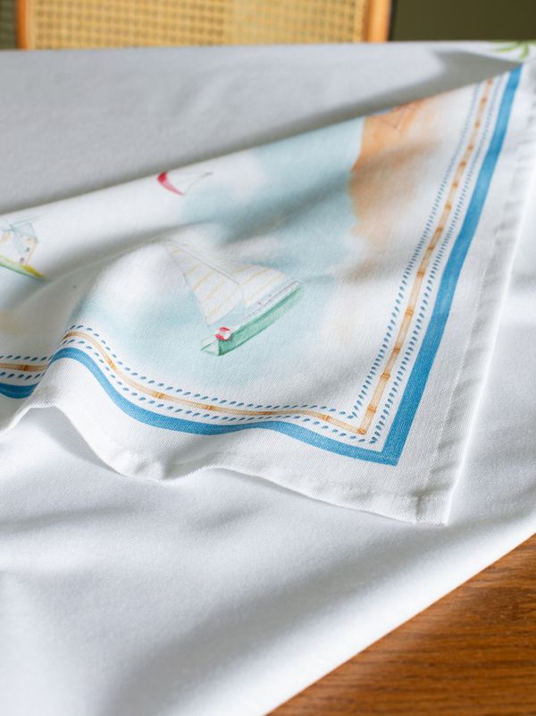 رومیزی مادام کوکو مدل Lazule سایز 150x150 سانتیمتر