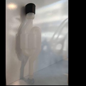 قفل هوا پلاستیکی | جلوگیری از ورود اکسیژن و تخلیه گاز در دبه و بطری