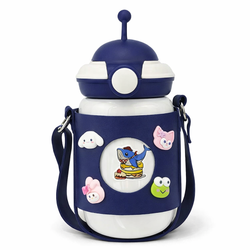 قمقمه نی دار و کاوردار کودک طرح فضانورد گنجایش 380 میلی لیتر