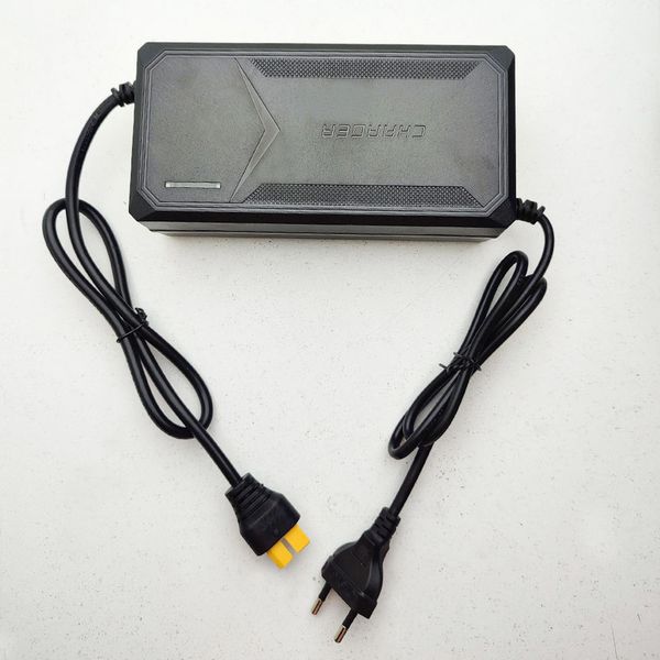پاور استیشن 1500 وات مدل multi power-220w ظرفیت 84000 میلی آمپر