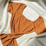 تیشرت زنانه و دخترانه مدل یقه خشتی