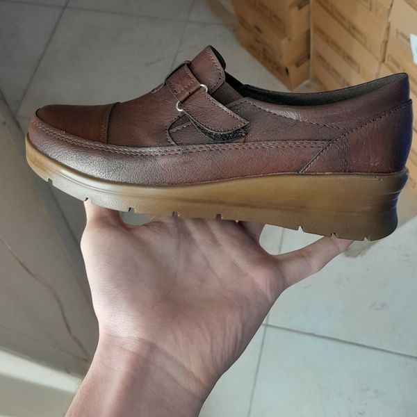 کفش طبی زنانه چسبی مدل 129ch