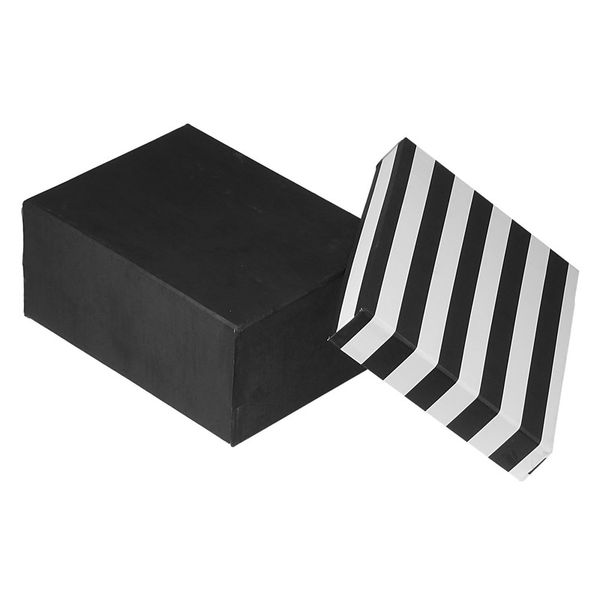 جعبه هدیه مدل راه راه کد 2