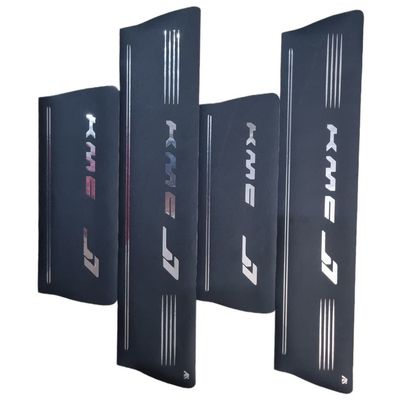 برچسب پارکابی خودرو امیران اسپرت طرح چرم کد 2025034 مناسب برای KMC J7 مجموعه 4 عددی