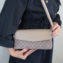 کیف دوشی زنانه مارک پکه دار