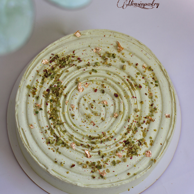 کیک پسته لاکچری