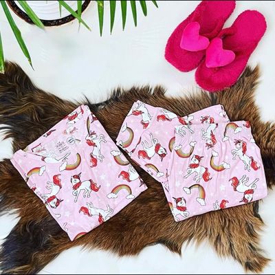 ست راحتی تیشرت شلوار طرح یونیکرنH&M