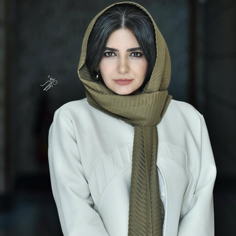 شال نخی پلیسه ساده منگوله دار با رنگ بندی