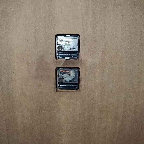 ساعت دیواری گارنت مدل 5227*114