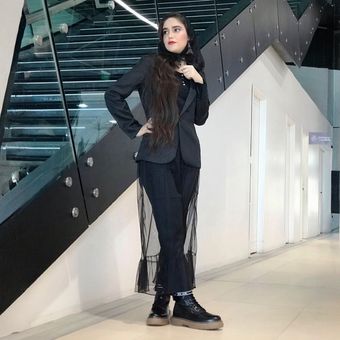 دامن دانتل مشکی بلند