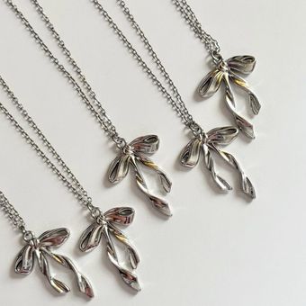 گردنبند مدل پاپیون