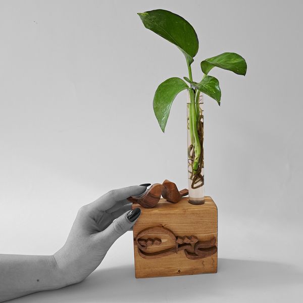 گلدان دکوری مدل چوبی طرح عشق
