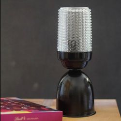 چراغ رومیزی مشکی با حباب آنتیک