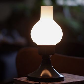 آباژور رومیزی با حباب آنتیک لامپا