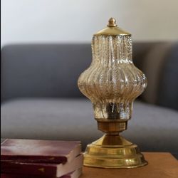 آباژور رومیزی حباب کهربایی آنتیک