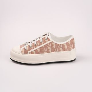 کفش دیور زنانه\Walk n Dior Nude Sneaker