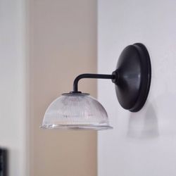 چراغ دیواری فولادی 0451