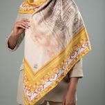 روسری نقش جهان زرد رنگ