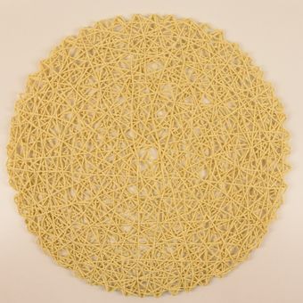 زیر بشقابی حصیری