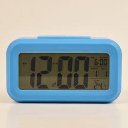 ساعت رنگی بزرگ