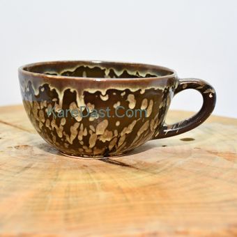 فنجان لاته خوری شره‌ای شکلاتی