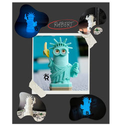 مجسمه لیبرتی مینیون شبتاب