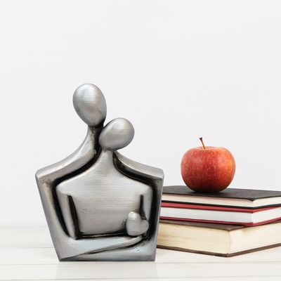 مجسمه مدل آغوش عشق کد Silver-03