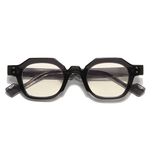 فریم عینک طبی ویفرر مدل SZ2002 Pearl River مناسب برای صورت گرد و بیضی