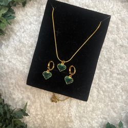 نیست گردنبند و گوشواره قلب سنگ سبز