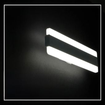 چراغ دیواری ویکتور سایز 40