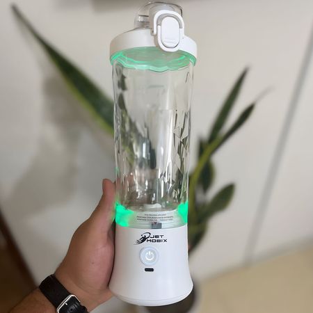 شیکر ورزشی شارژی