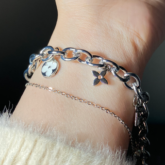 دستبند لویی ویتون نقره ای