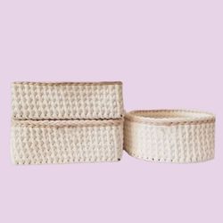 سبد قلاب بافی تریکو طرح ساده گندمی کد 1289 مجموعه 3 عددی