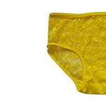 شورت زنانه مدل توری کد D57 رنگ زرد