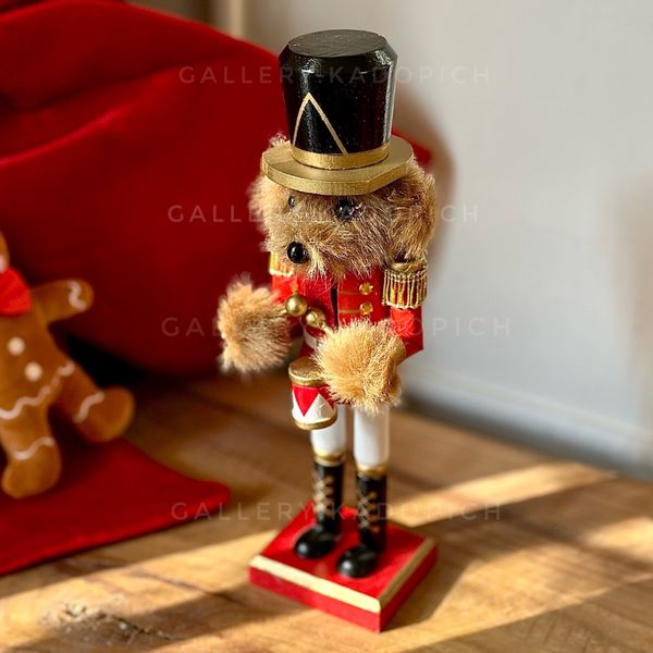 مجسمه چوبی سگ سرباز تبل زن کریسمسی