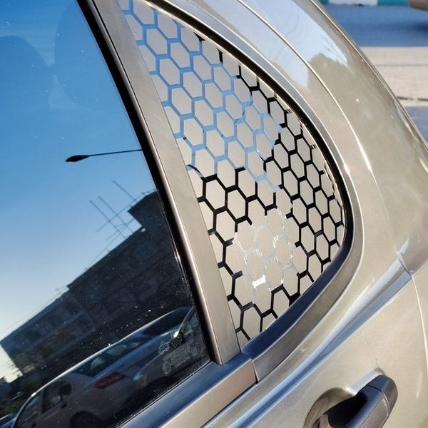 برچسب شیشه رادیانس مدل لانه زنبوری کد J81 مناسب برای تیبا بسته 2 عددی