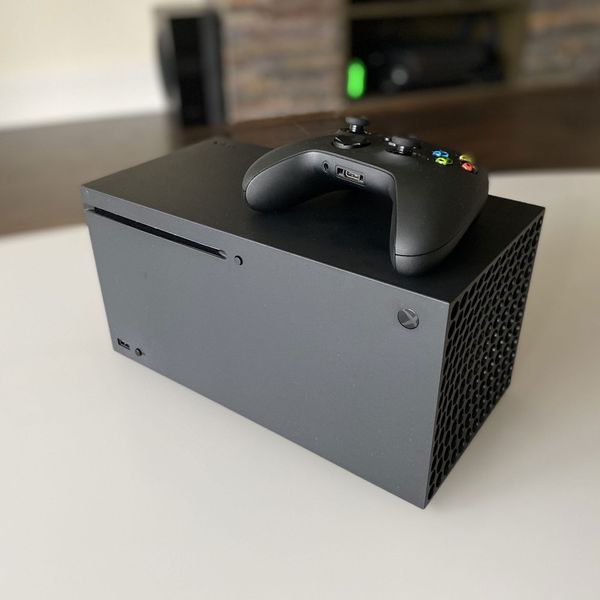 کنسول بازی مایکروسافت مدل Xbox Series X ظرفیت 1 ترابایت به همراه دسته اضافی
