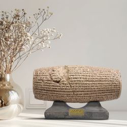 مجسمه تندیس و منشور آزادی ملل کد MO110