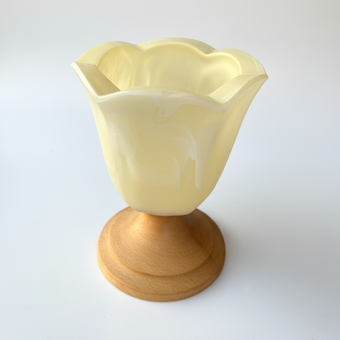 شمعدان لاله پایه چوبی