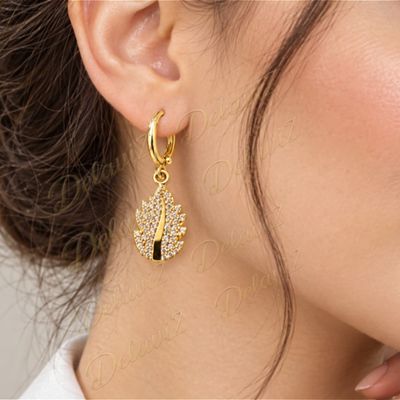 گوشواره نگین دار طرح برگ طلایی طرح طلا