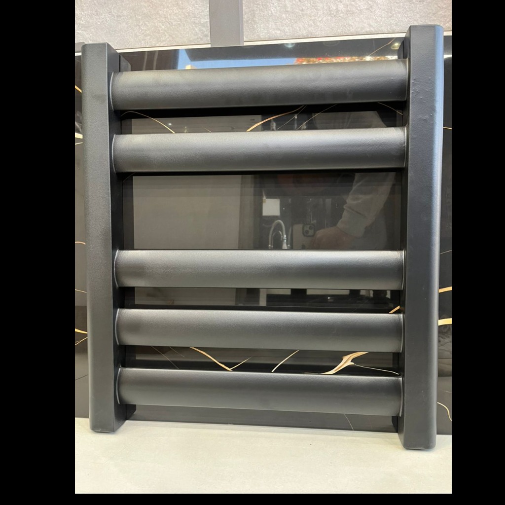 حوله خشک کن مشکی مات لوله تخت و پهن 60 سانت زرین